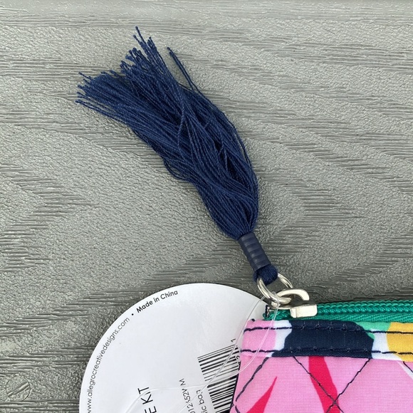 Modella Small Cosmetic Bag Floral Pattern Multicolor - Picture 4 of 6